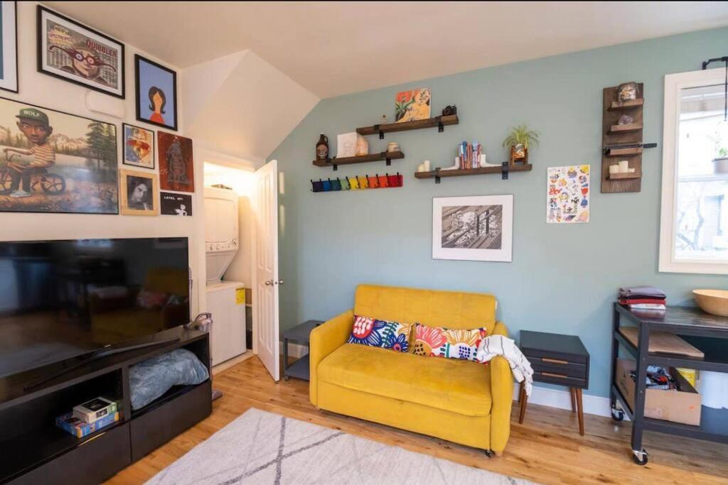 Casa vacanze Adorable Cozy House With Parking And Loft! Seattle